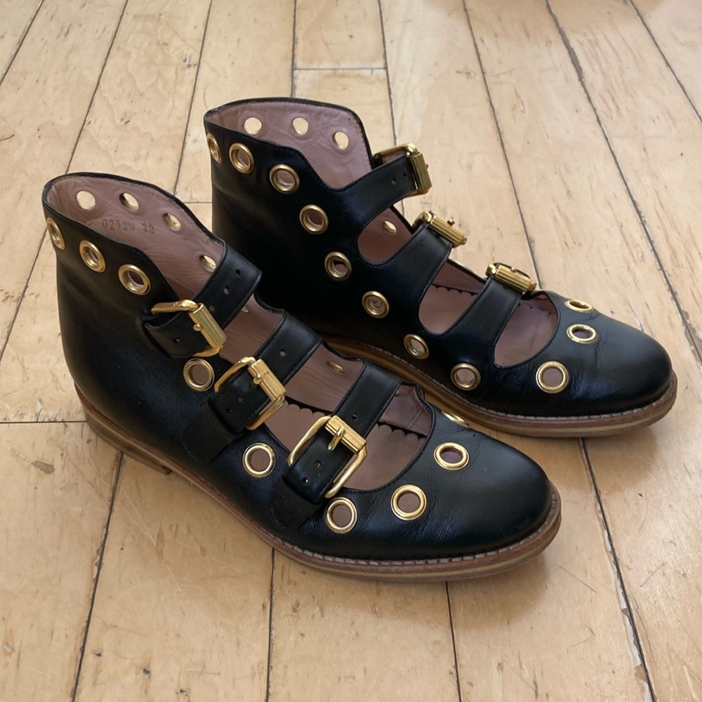 Opening Ceremony black leather, gold grommet detail and buckle flats, 8 US
